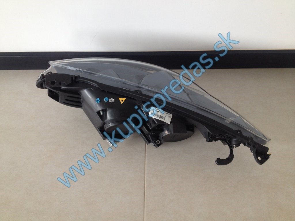 Predné pravé Xenon svetlo PEUGEOT 308 / CC / RCZ 